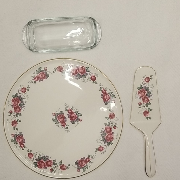 Royal Tudor Ware 3 piece serving set - Picture 1 of 5